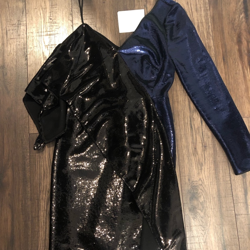 Diane Von Furstenberg Black & Navy sequin dress - Picture 2 of 6